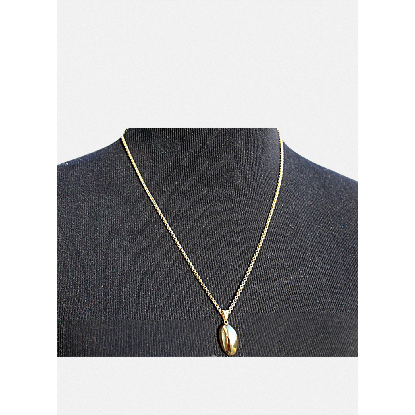 Nana - Cowrie Necklace